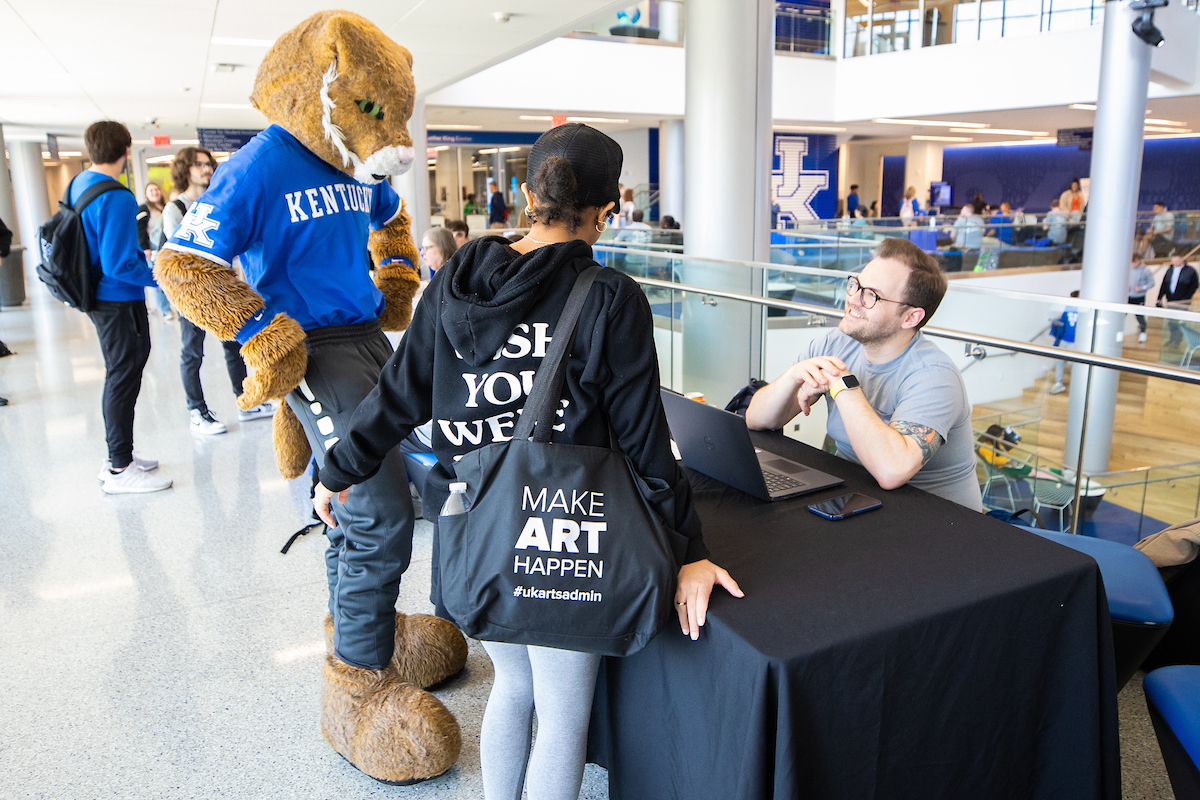 Wildcat and students at the Gettin' Classy registration event in the Gatton Student Center.