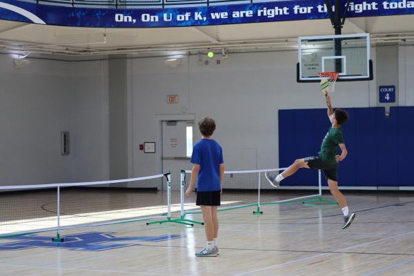 4H participants playing pickleball