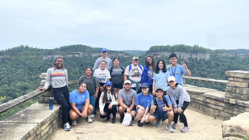 UK students hiking at the Red River Gorge