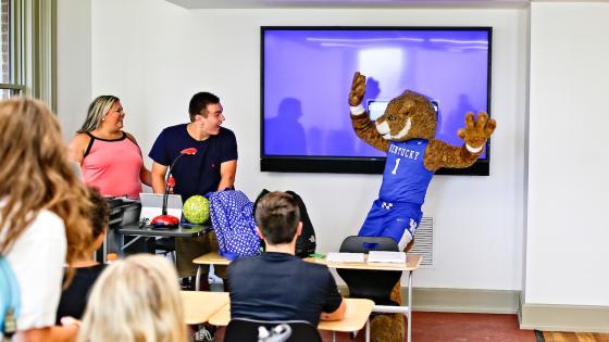 Wildcat surprises a UK101 classroom
