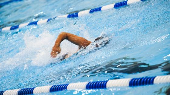 LAC Student Swimming Laps