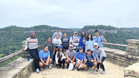 UK students hiking at the Red River Gorge