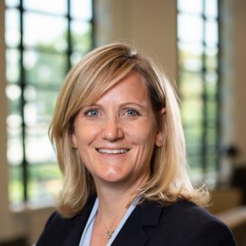 Dr. Kirsten Turner Headshot