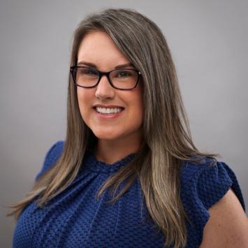 Vanessa Arnold headshot