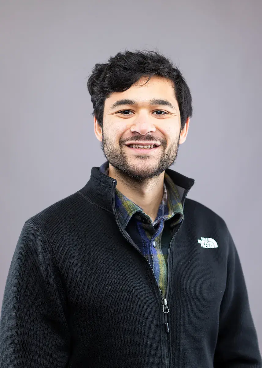 Sebastian Calmes headshot